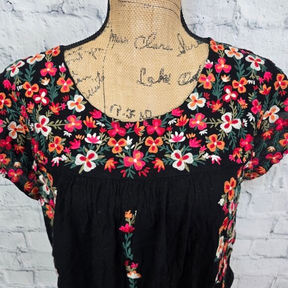 Savanna Jane boho top plus Sz 1x cap sleeve black embroidered blouse A29 - Picture 2 of 4